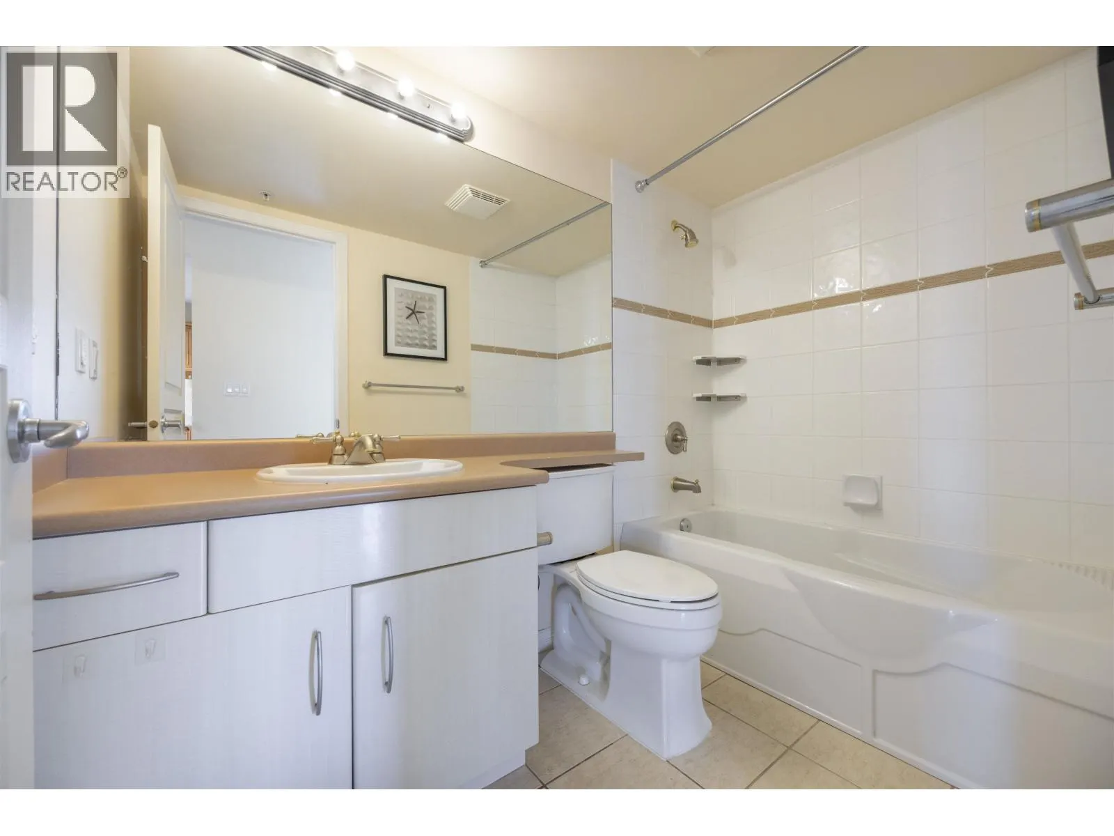 1001 5639 HAMPTON PLACE