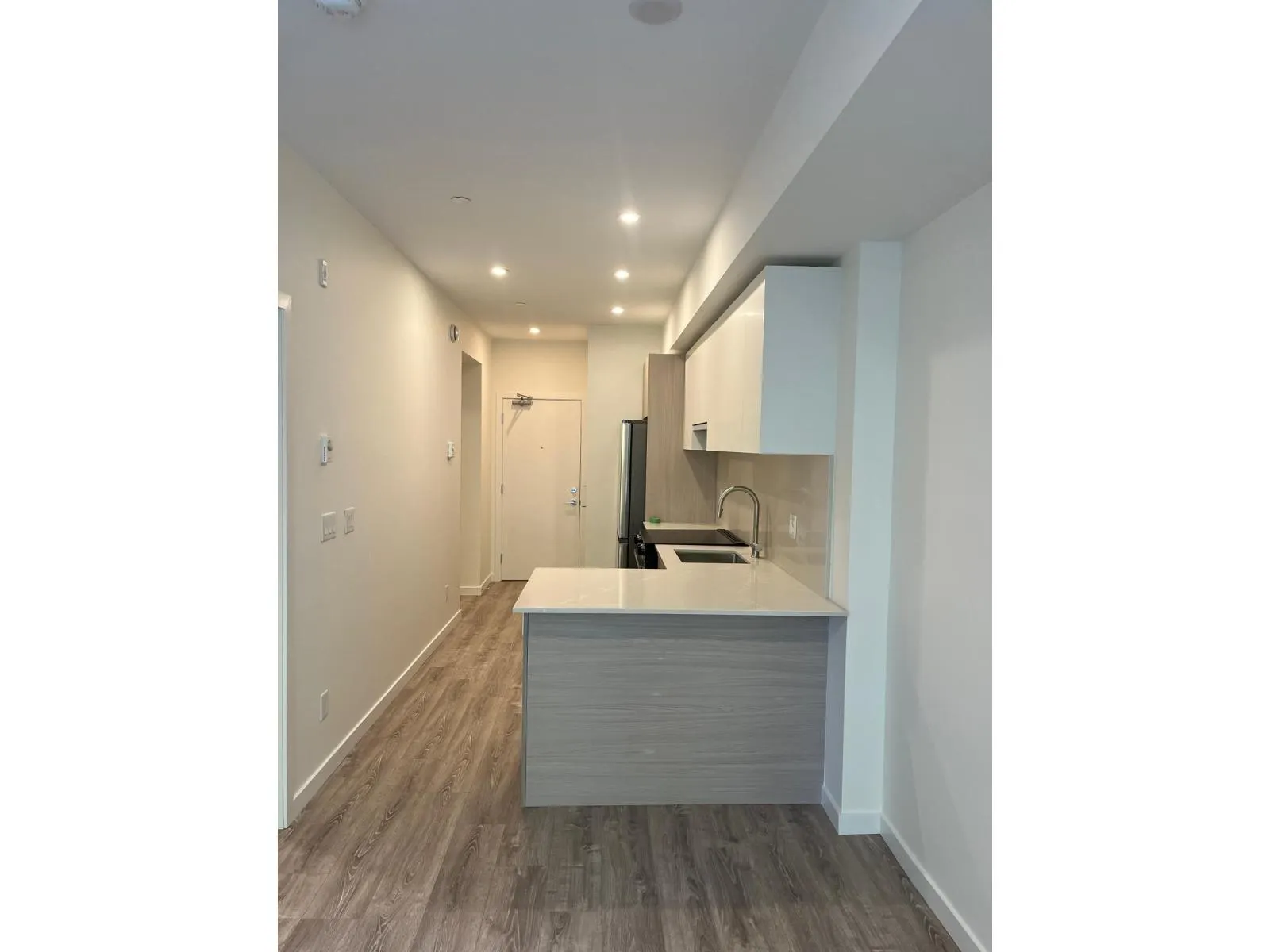 E215 10829 140 STREET
