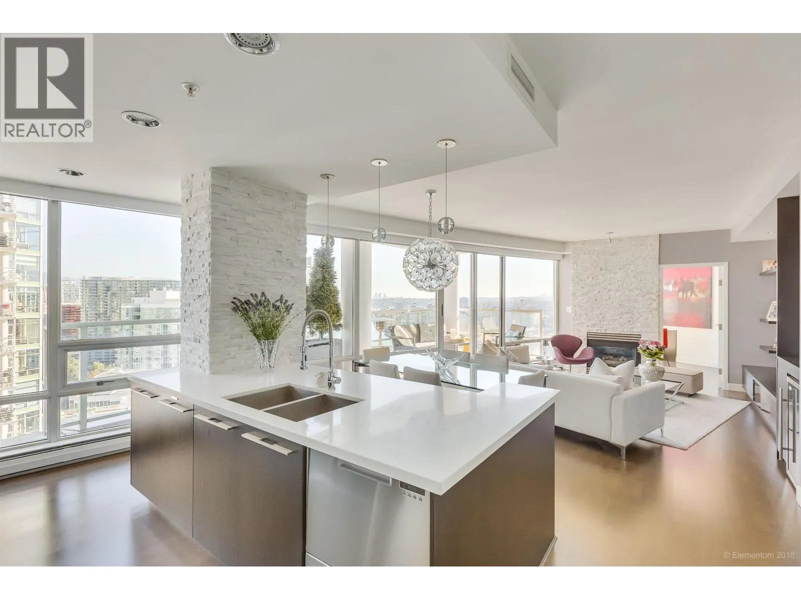 2903 1201 MARINASIDE CRESCENT