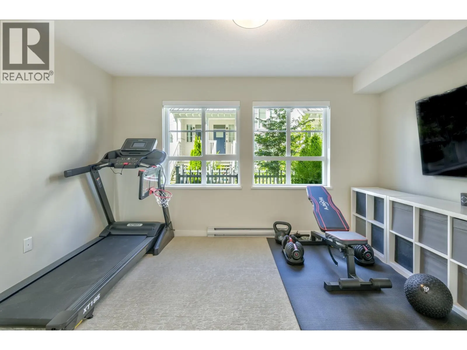 9 5311 ADMIRAL WAY
