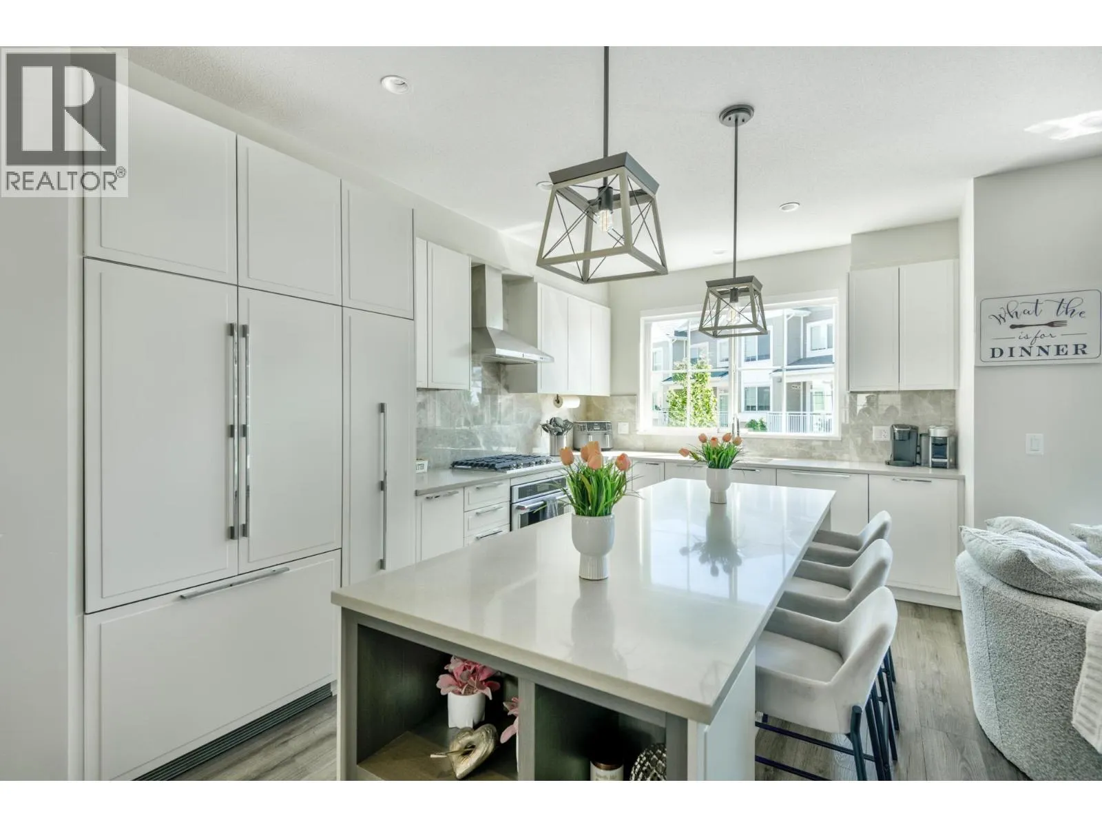 9 5311 ADMIRAL WAY