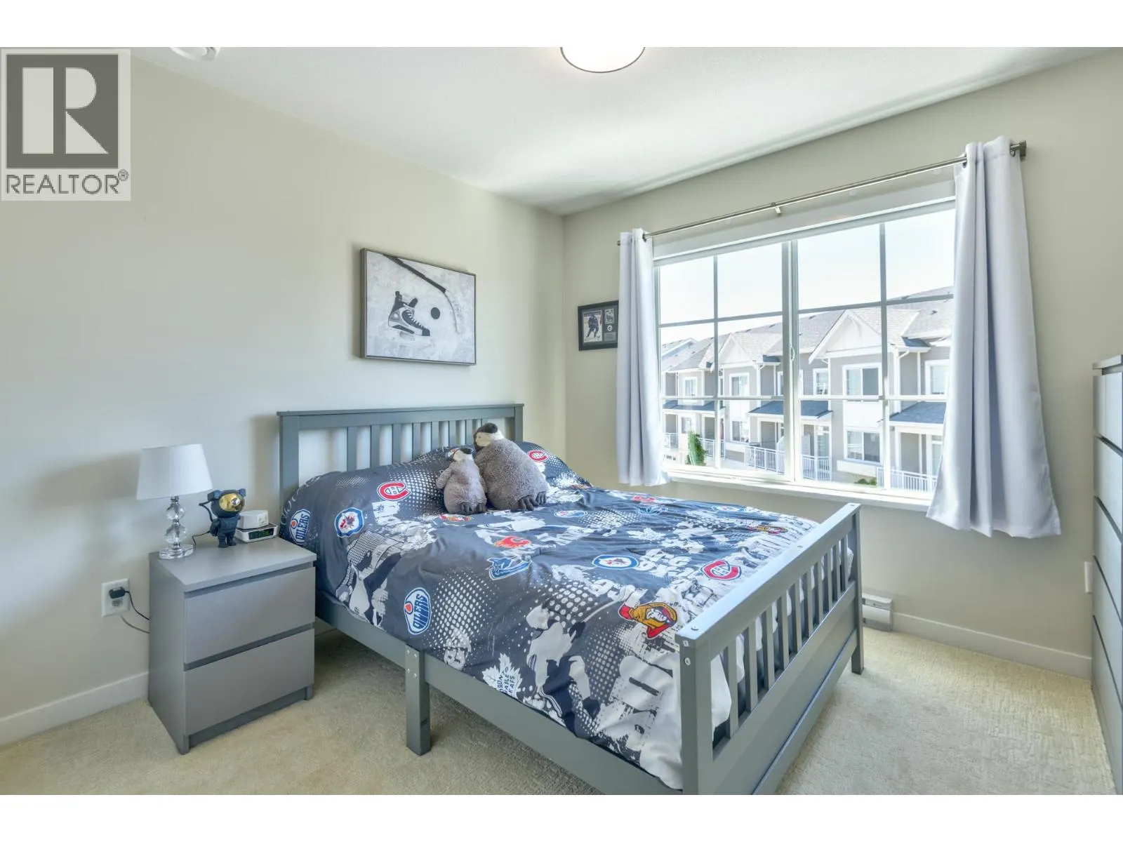 9 5311 ADMIRAL WAY