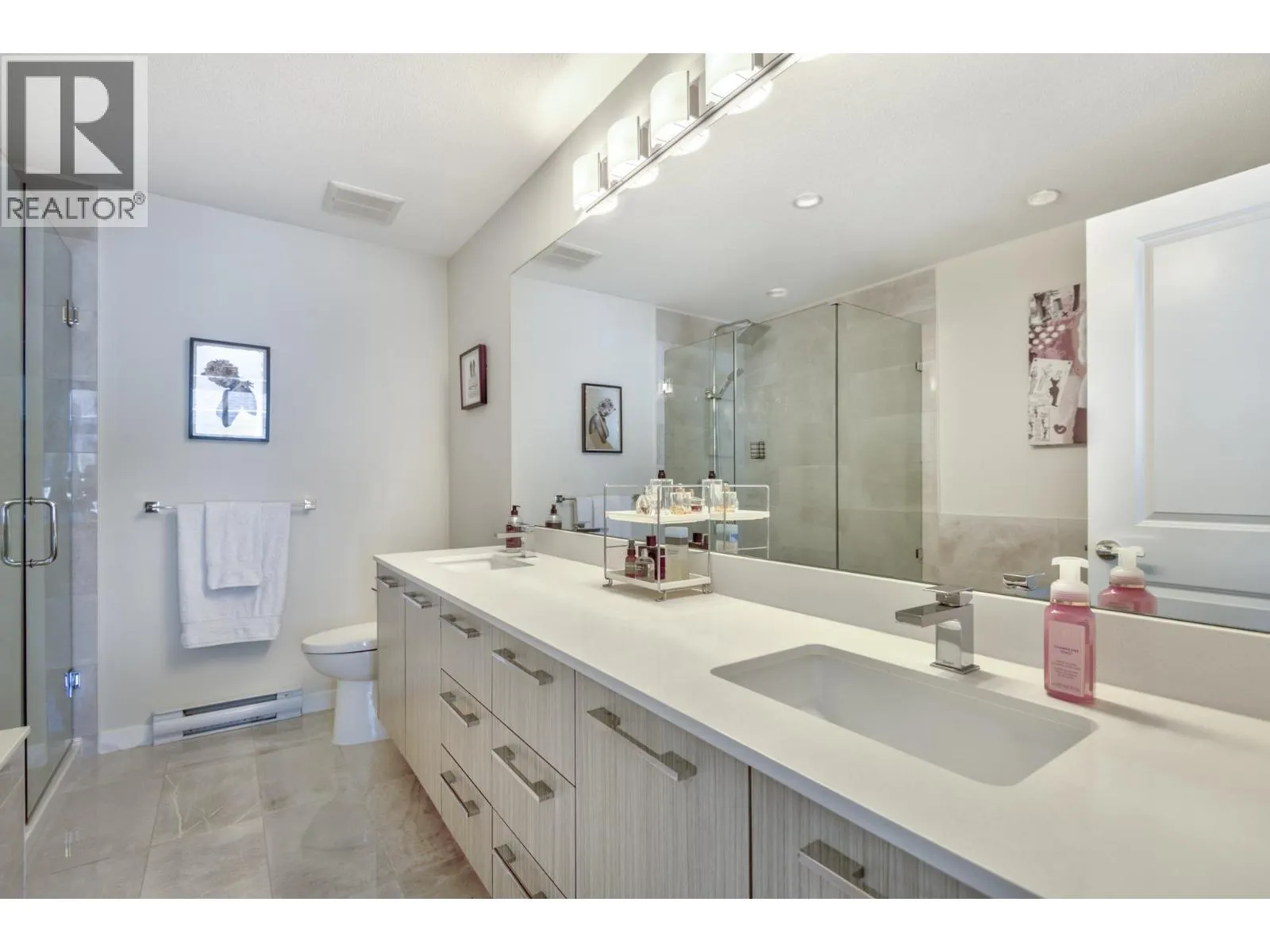 9 5311 ADMIRAL WAY