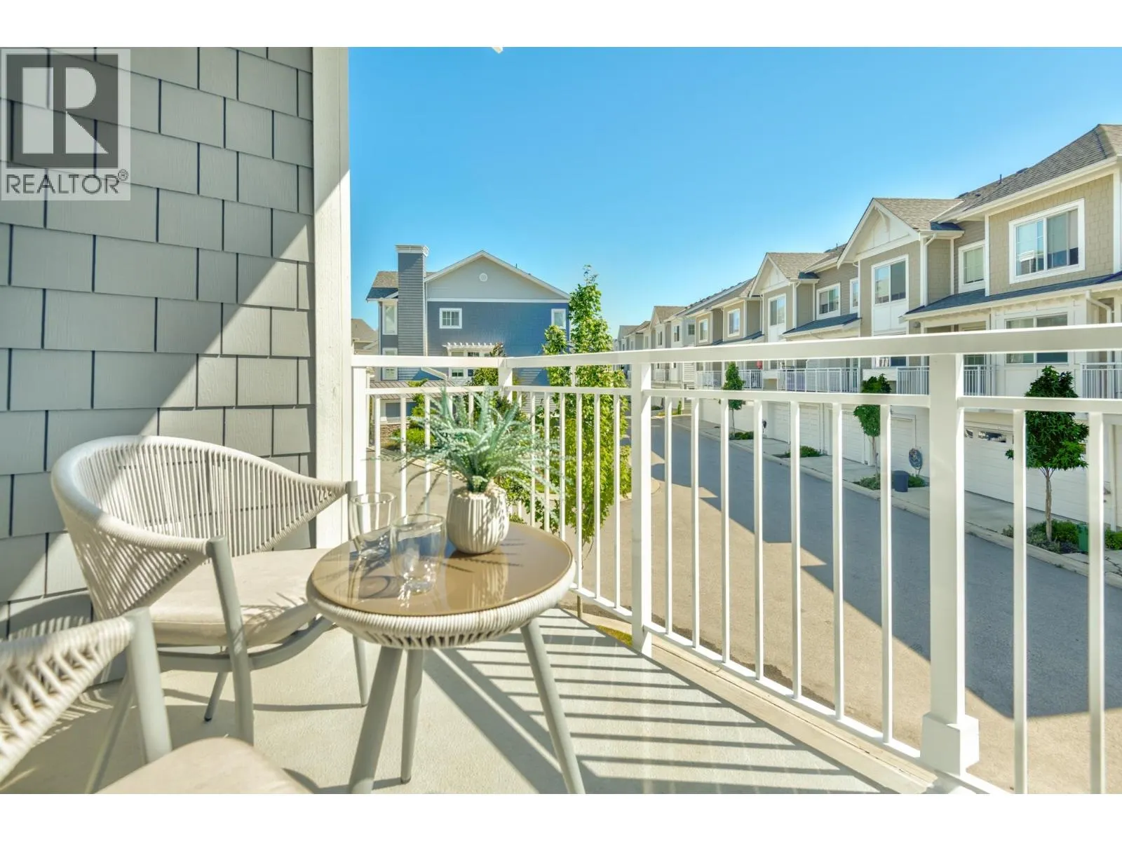 9 5311 ADMIRAL WAY