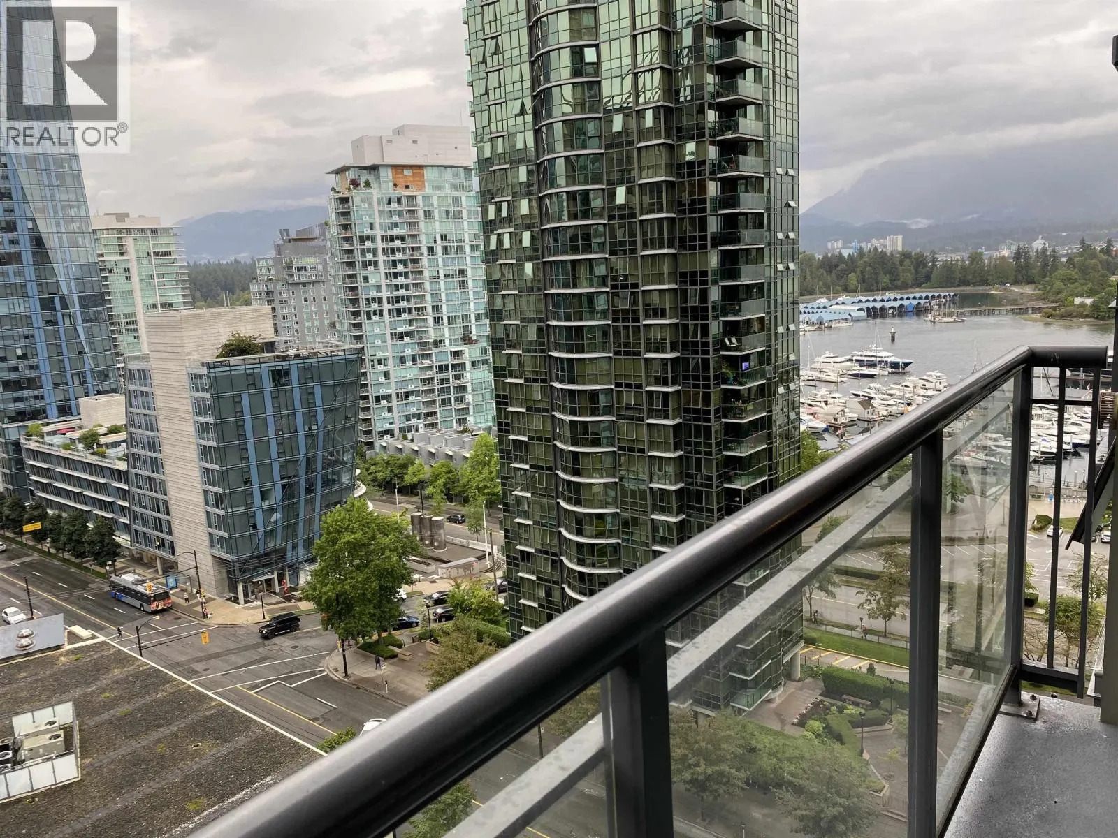 1803 1328 W PENDER STREET