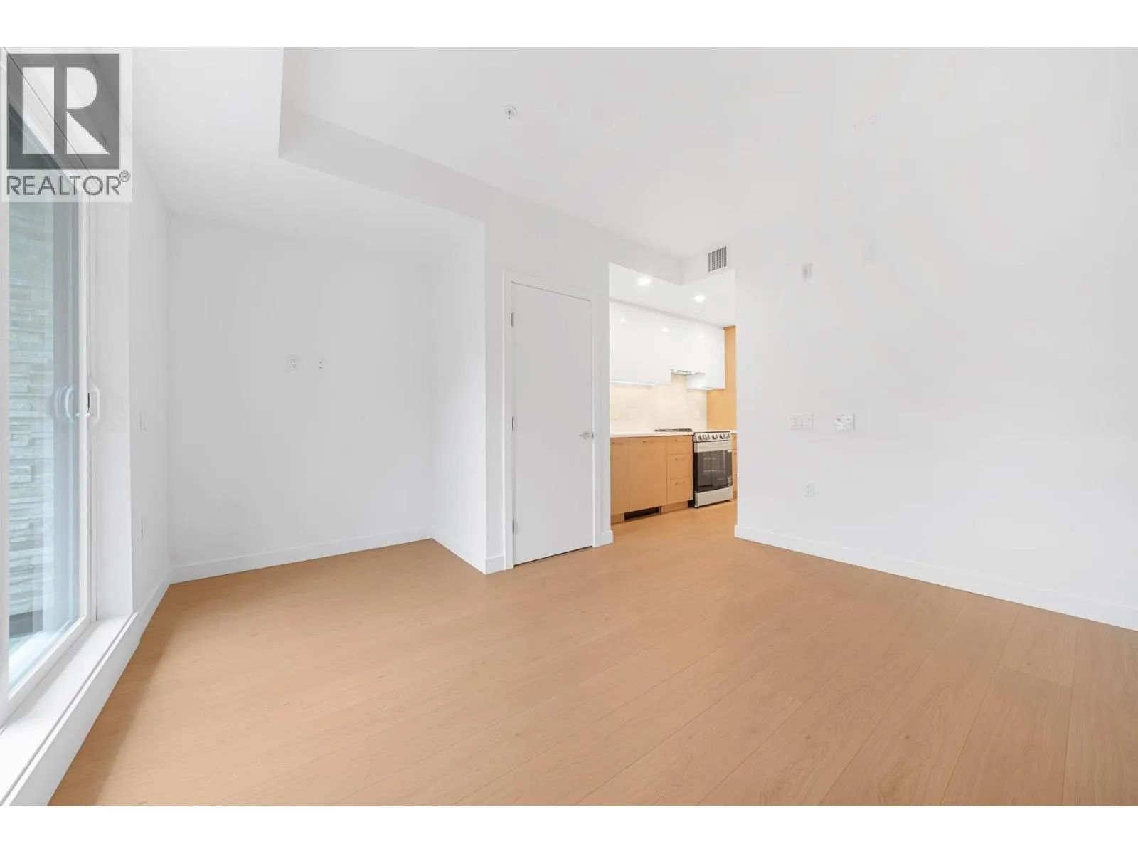 111 150 JAMES ROAD