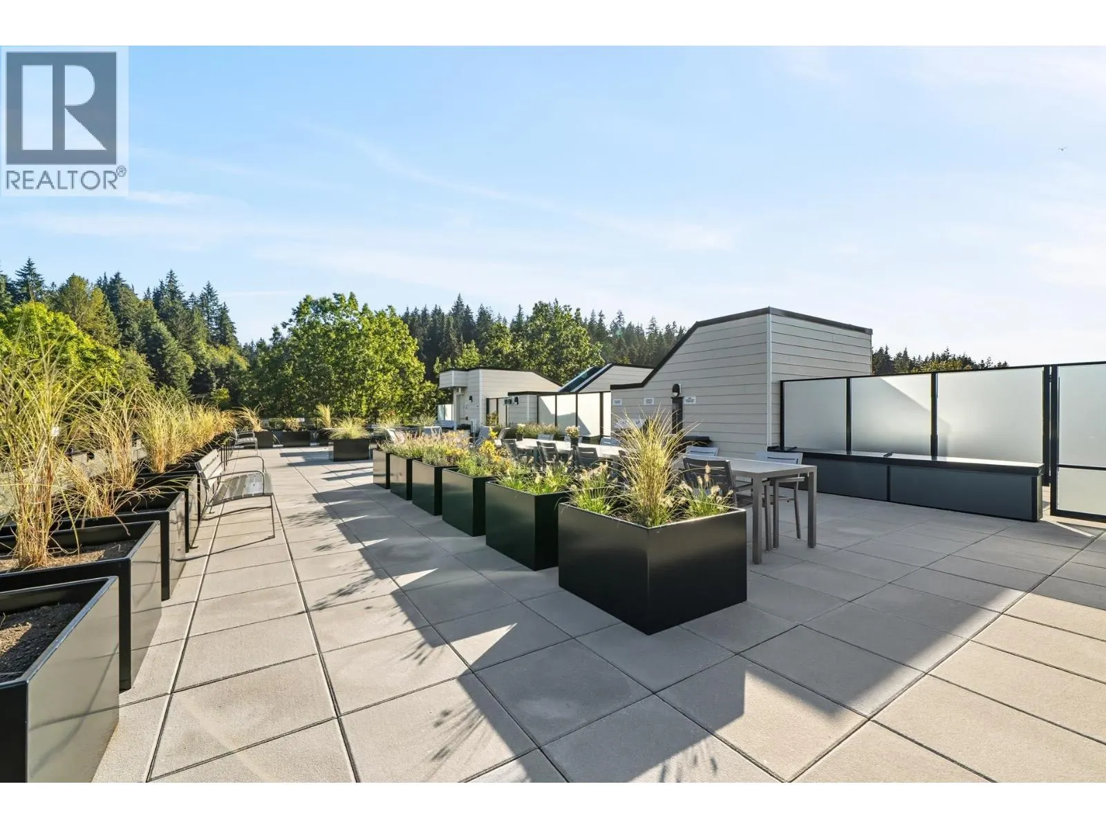 111 150 JAMES ROAD