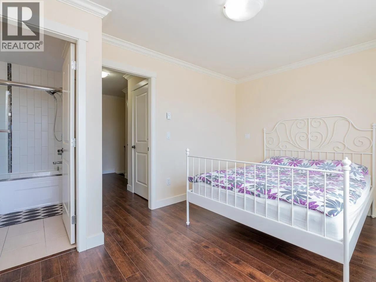 5 11111 CAMBIE ROAD