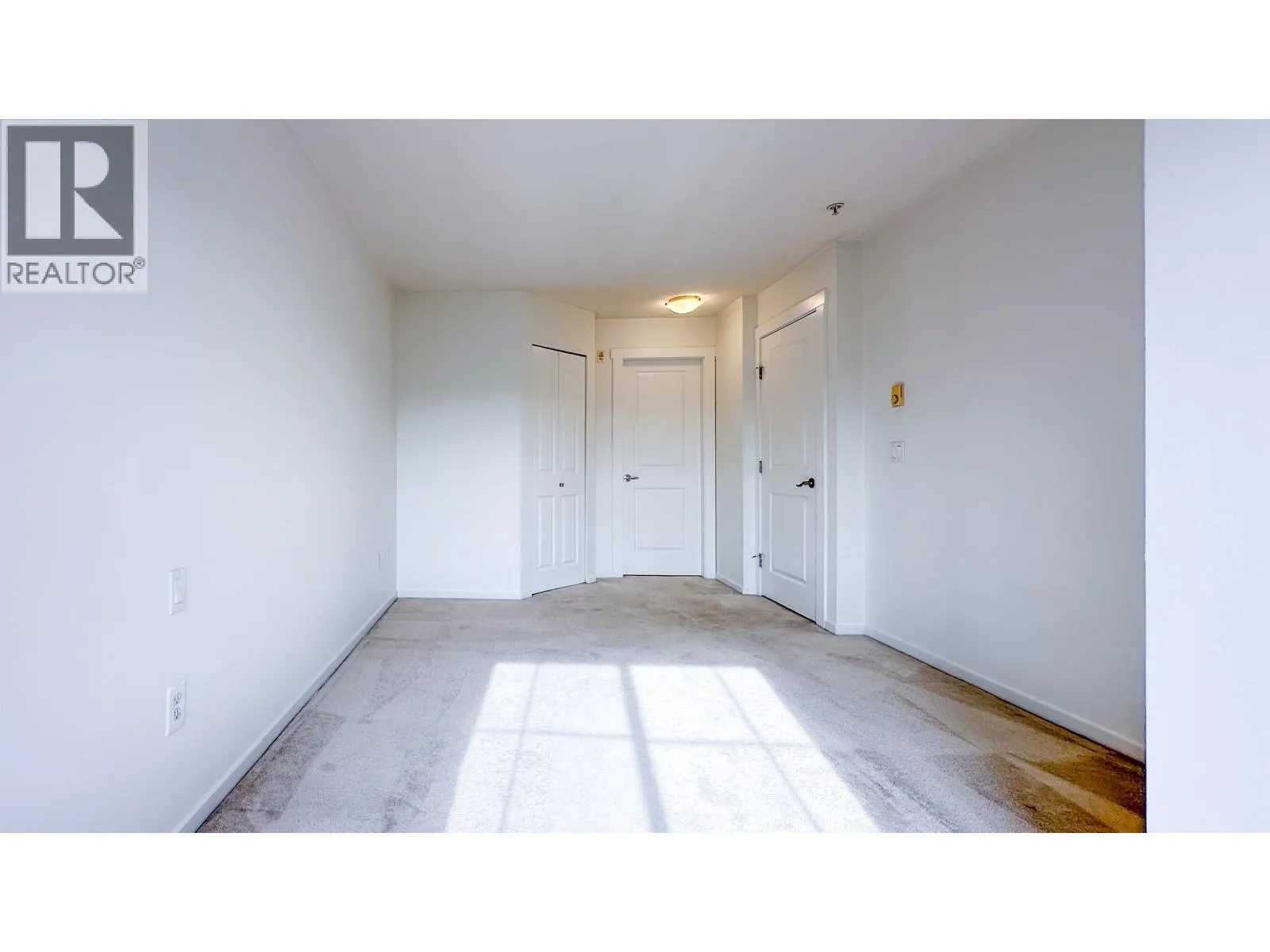 310 9098 HALSTON COURT