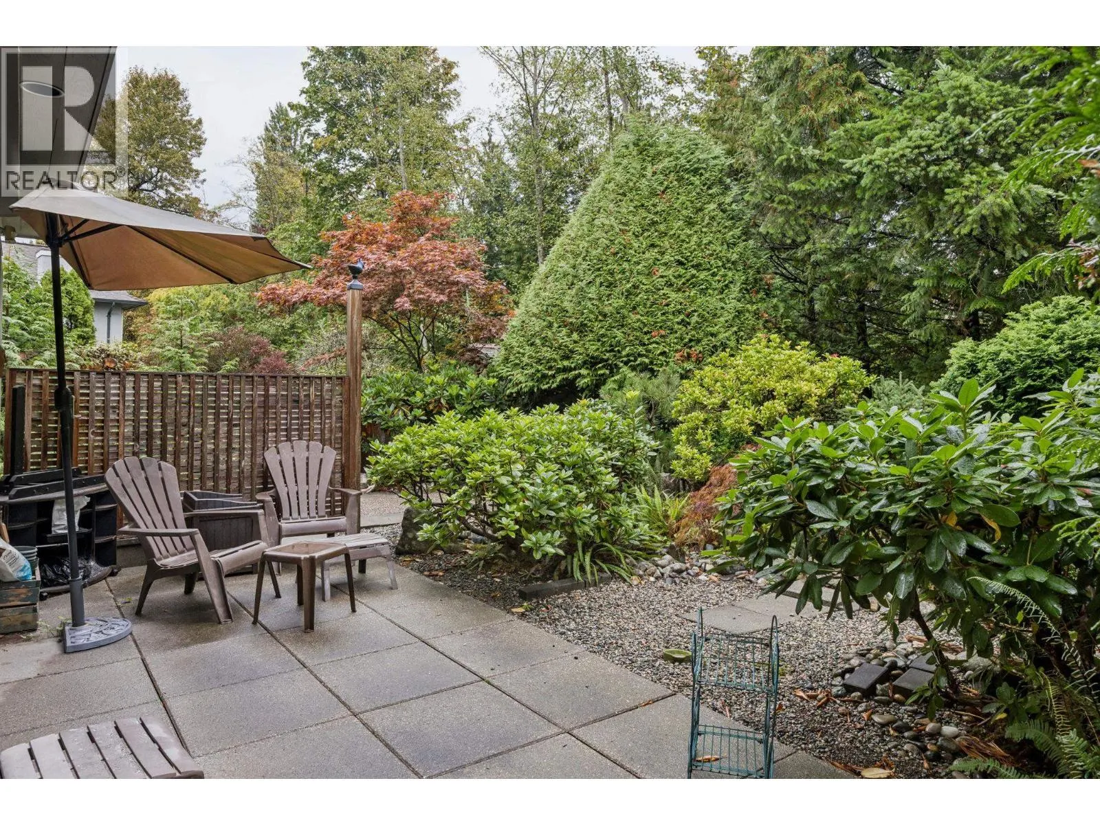 950 ROCHE POINT DRIVE