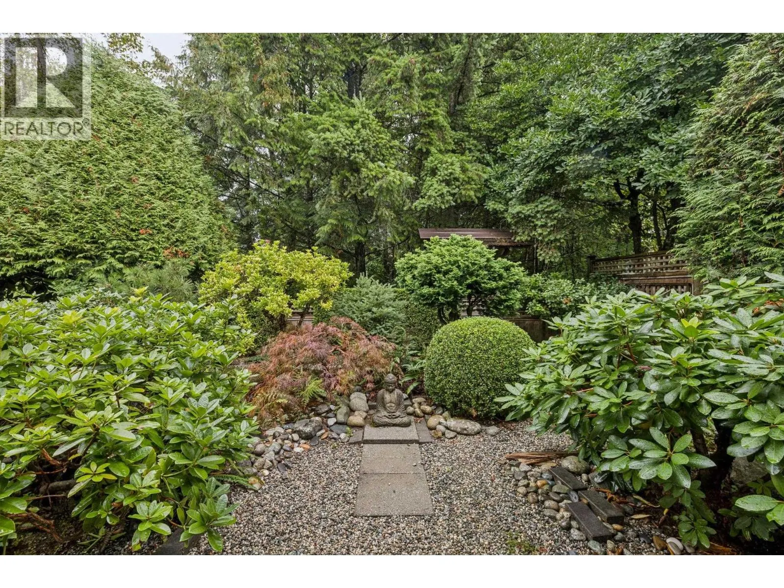 950 ROCHE POINT DRIVE
