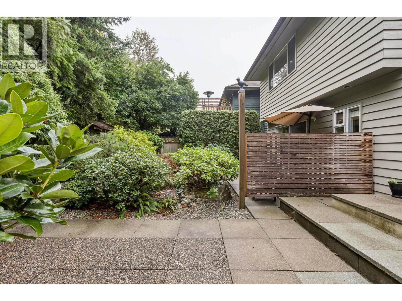 950 ROCHE POINT DRIVE