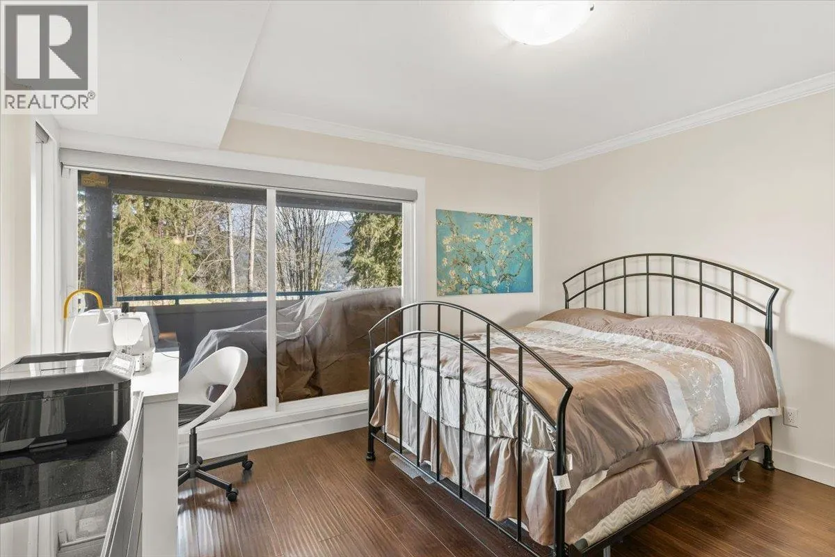 62 SHORELINE CIRCLE