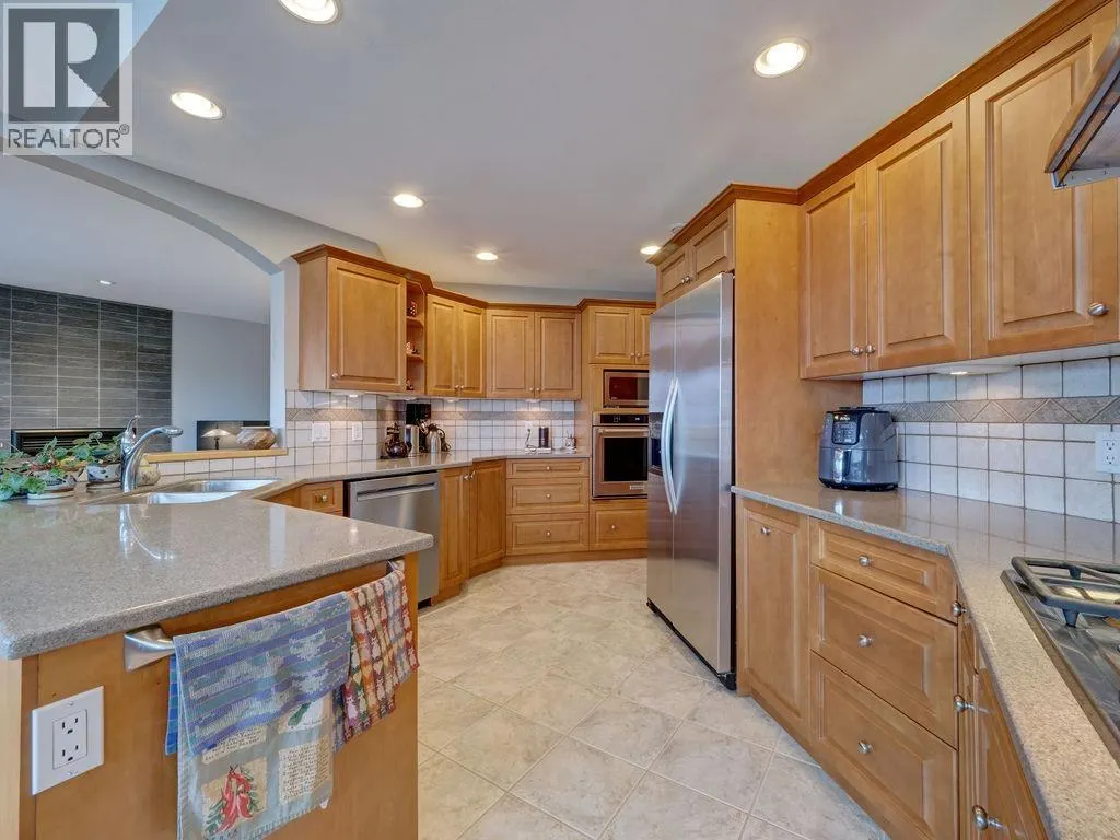 806 OCEANMOUNT BOULEVARD