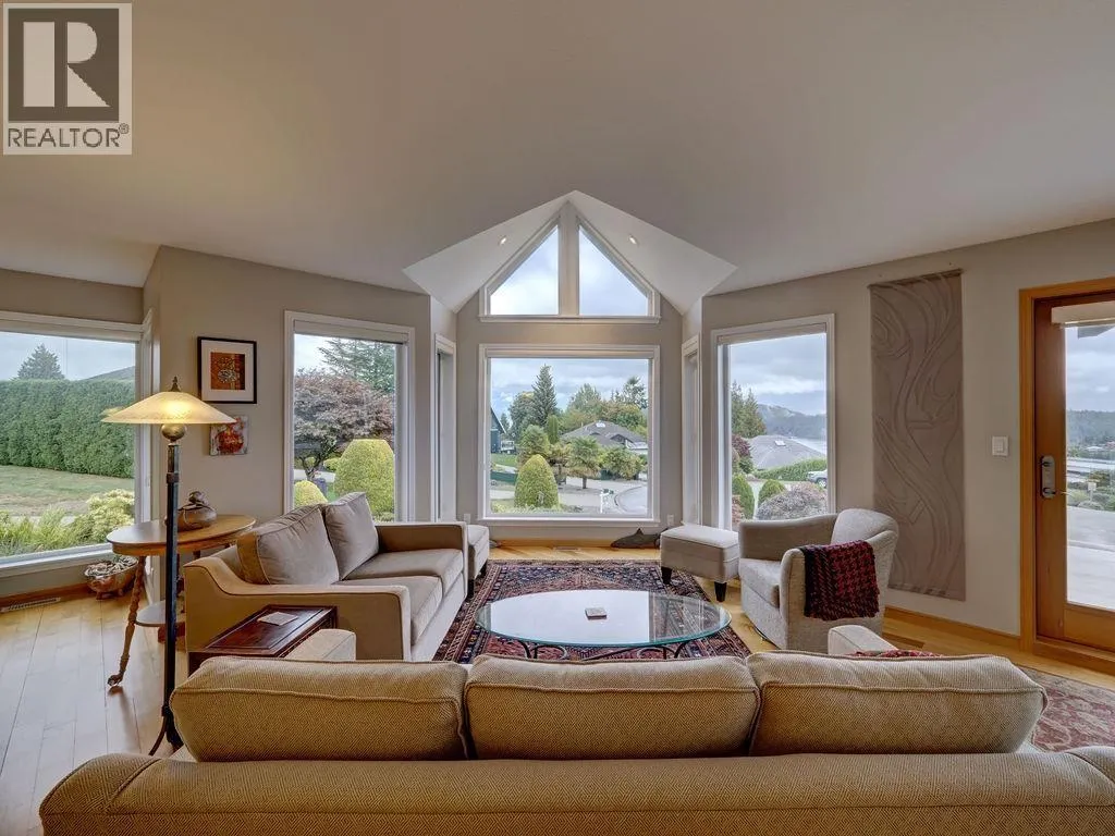 806 OCEANMOUNT BOULEVARD