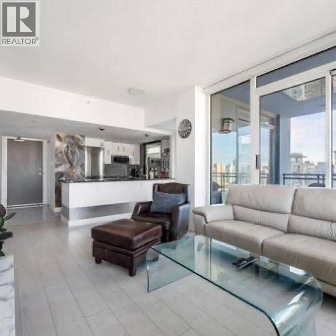 3201 183 KEEFER PLACE
