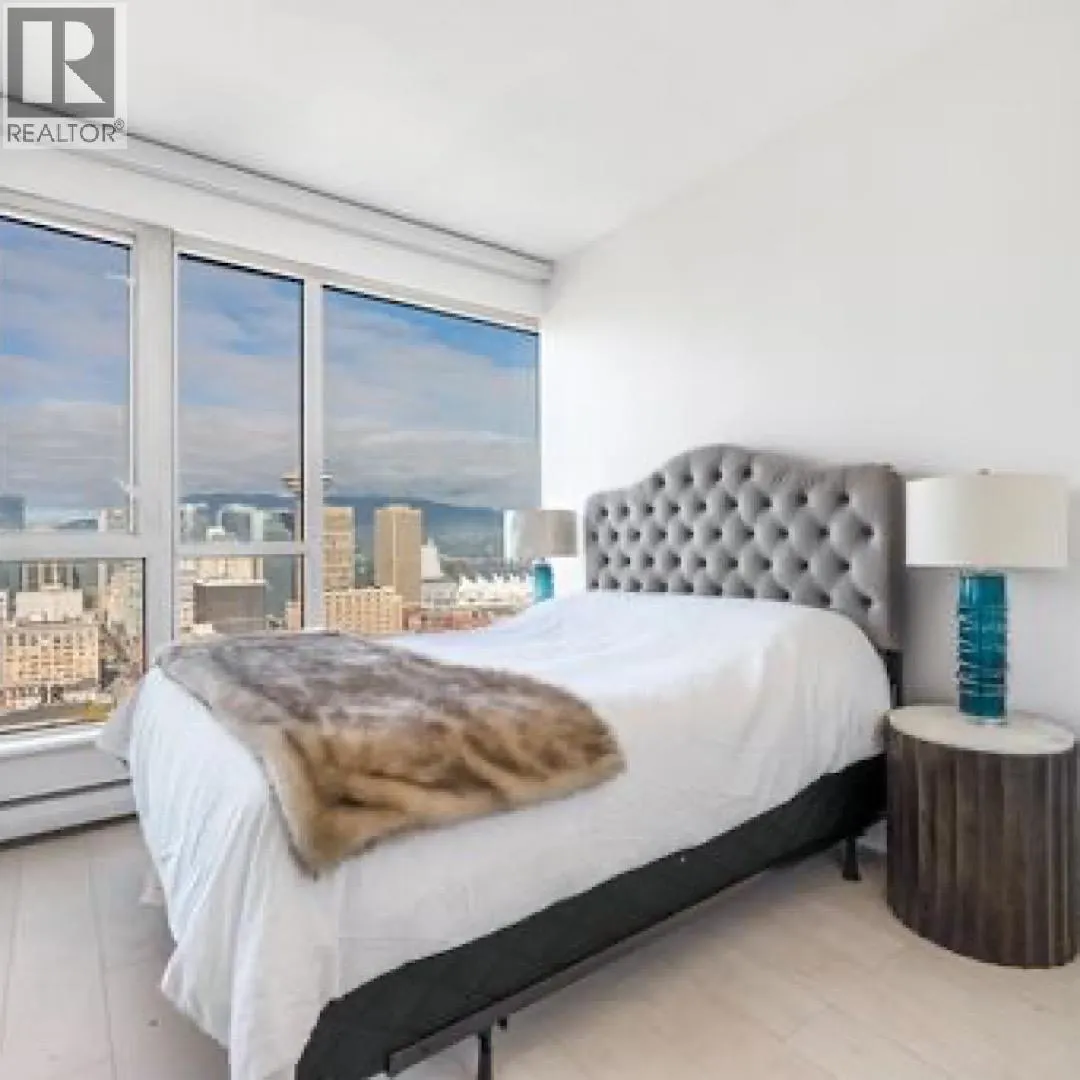 3201 183 KEEFER PLACE
