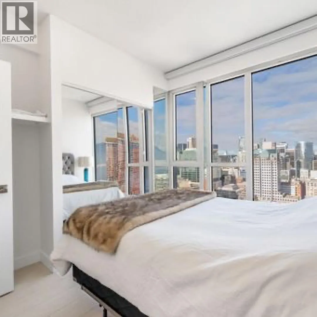 3201 183 KEEFER PLACE