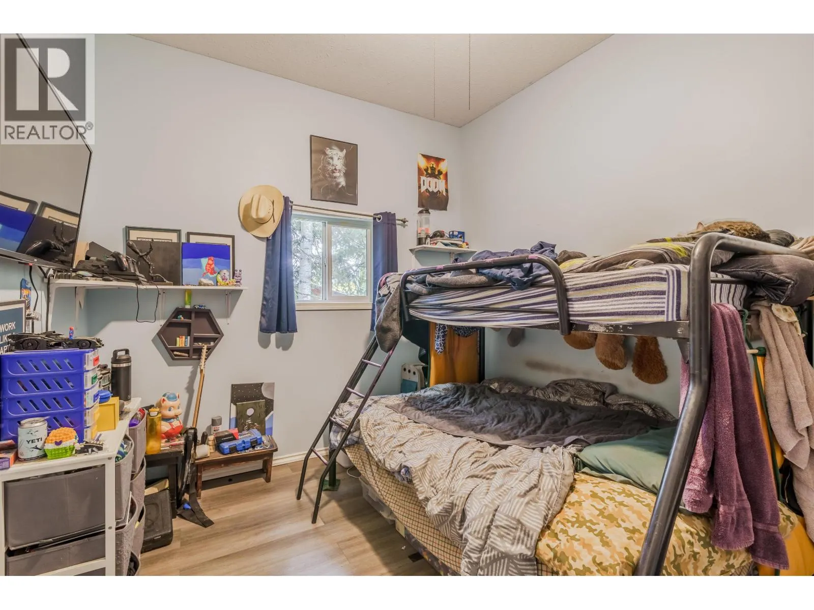 6395 YOUNG ROAD