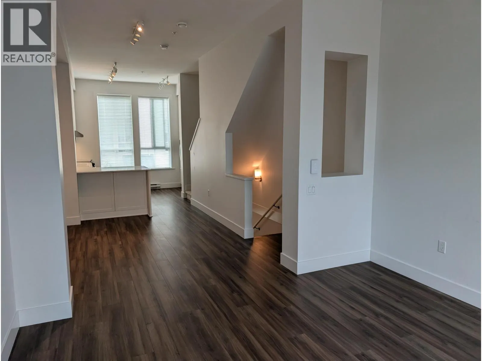 47 4638 ORCA WAY