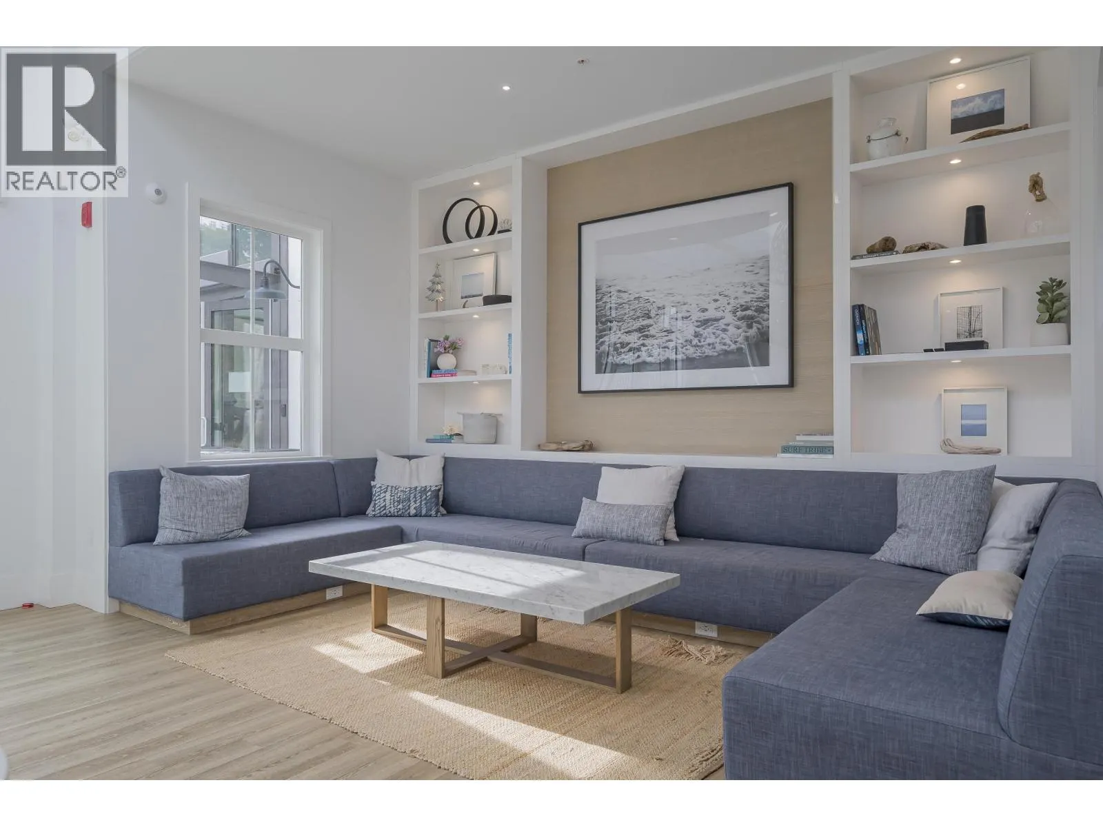 47 4638 ORCA WAY