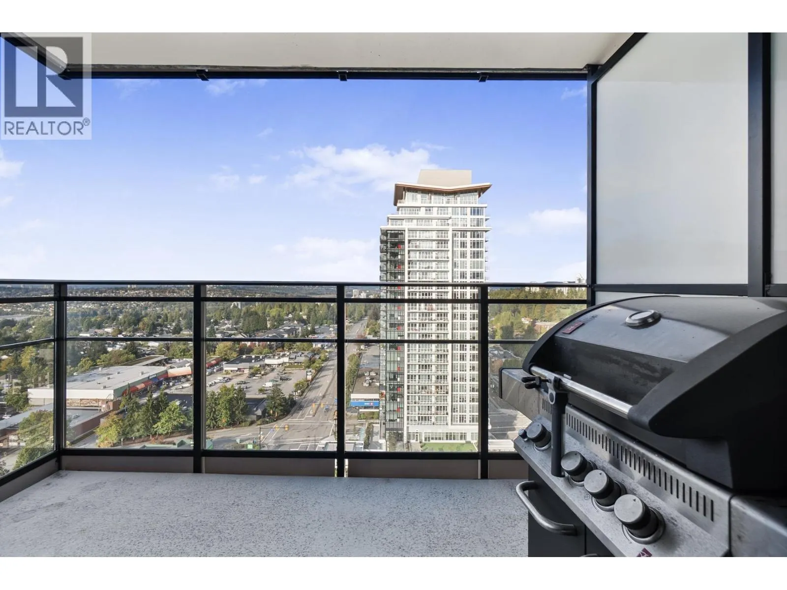 1806 1045 AUSTIN AVENUE
