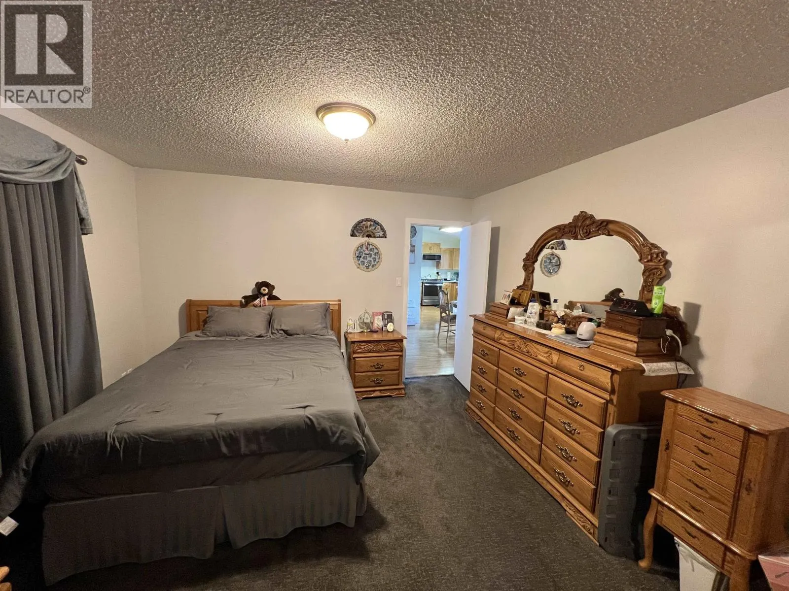 3 PEBBLE DRIVE