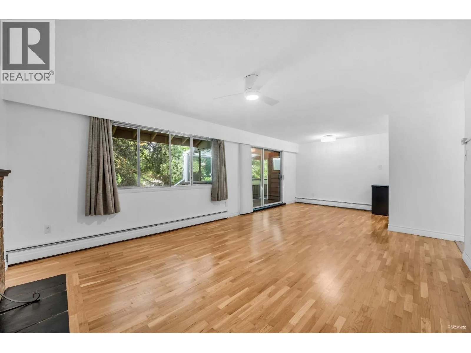 704 555 W 28TH STREET