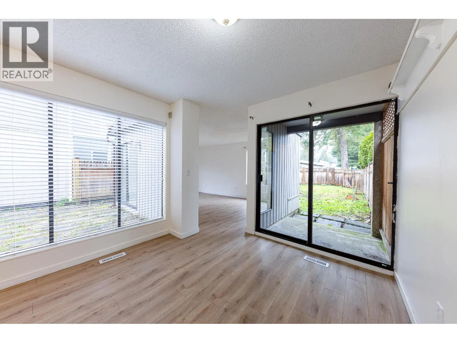 864 PINEBROOK PLACE