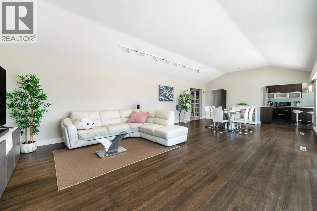4111 BURKEHILL ROAD