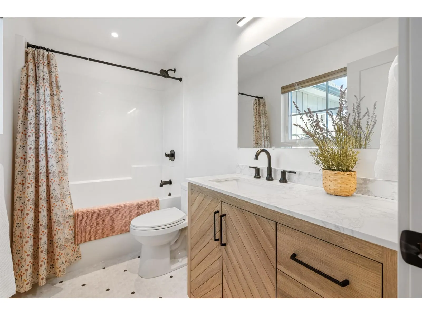 3995 STEWART ROAD|Yarrow