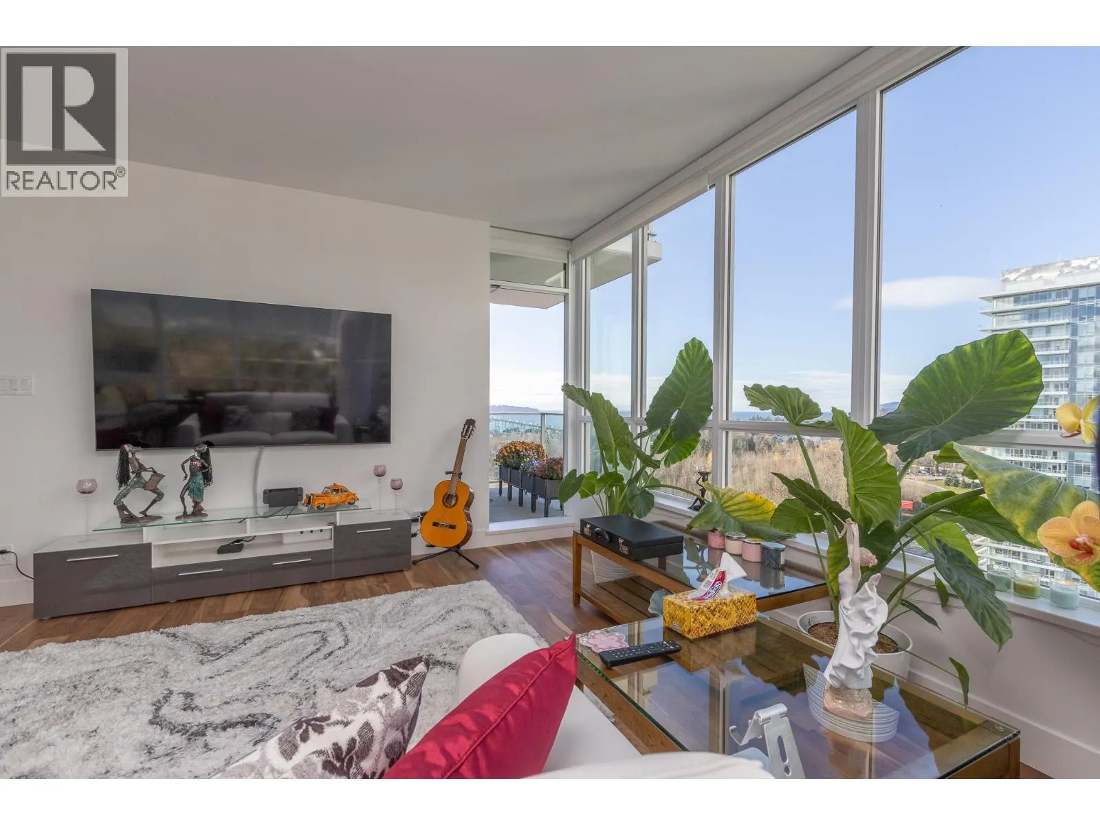 1806 1632 LIONS GATE LANE
