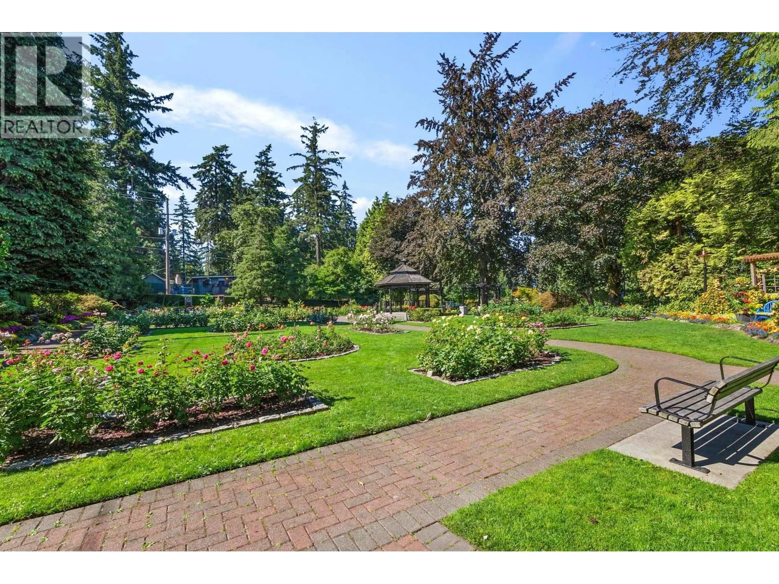 7 340 GINGER DRIVE