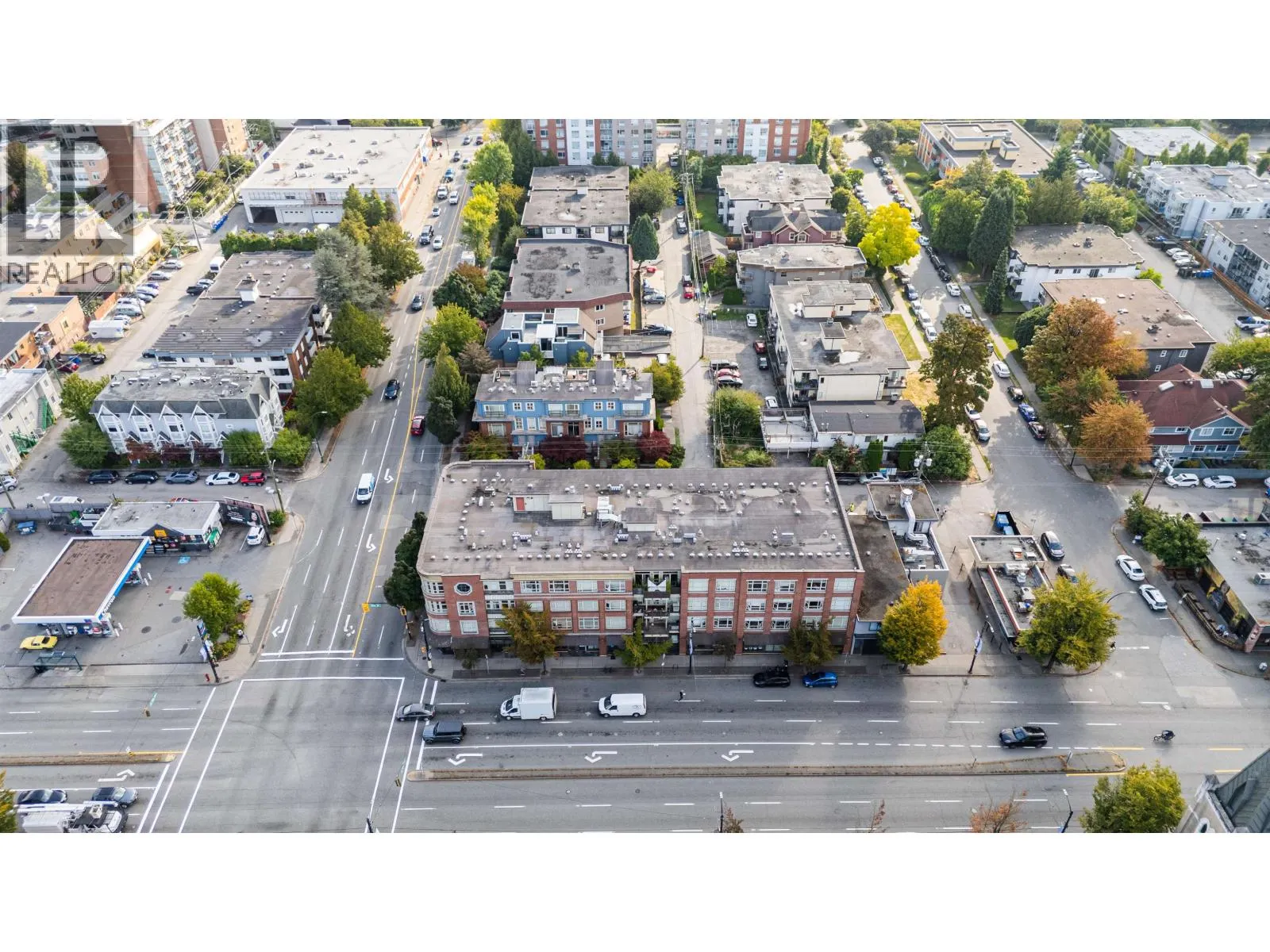 402 2828 MAIN STREET