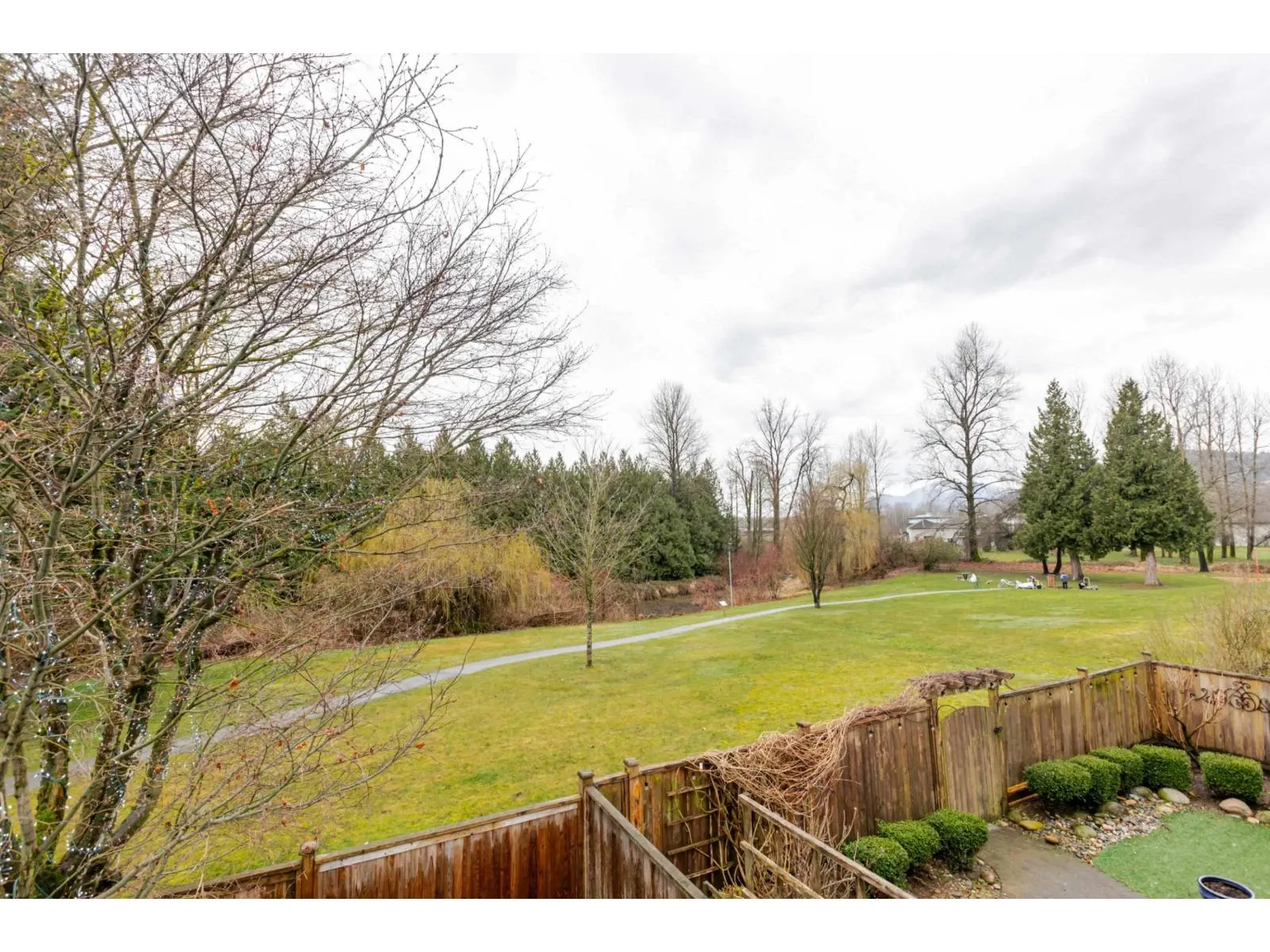 8558 MCCUTCHEON AVENUE|Chilliwack Proper South