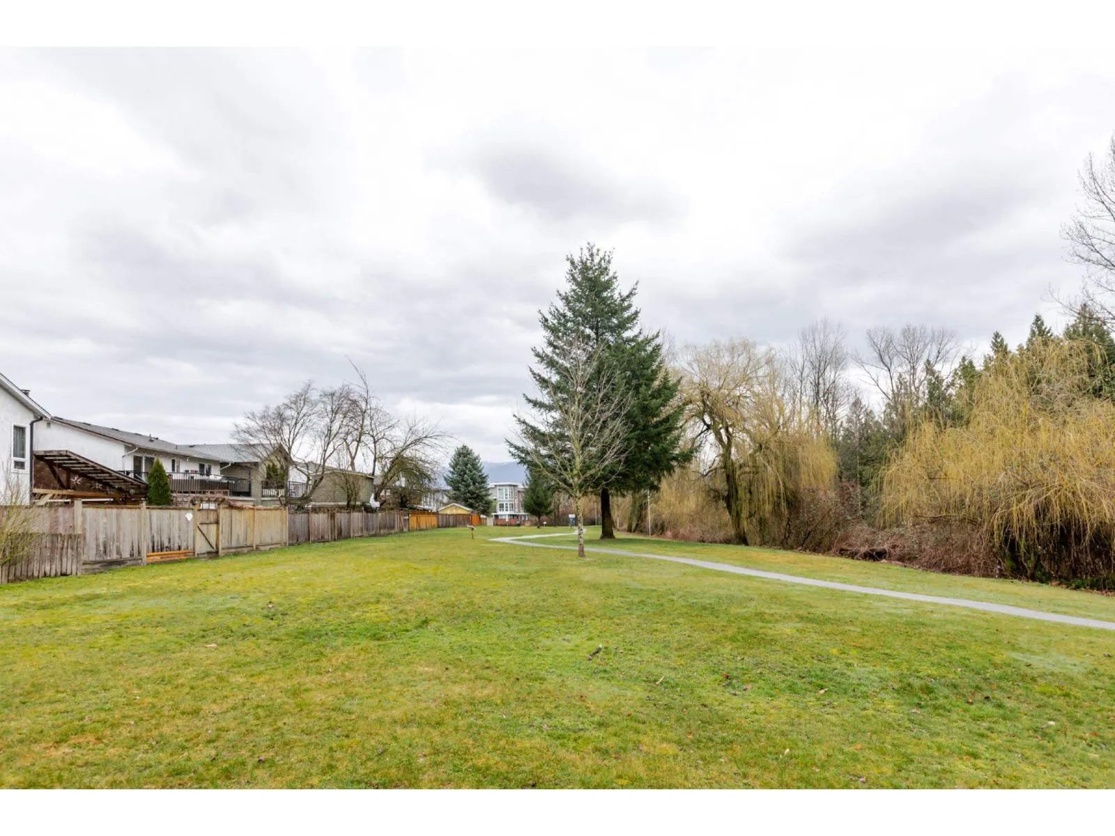 8558 MCCUTCHEON AVENUE|Chilliwack Proper South