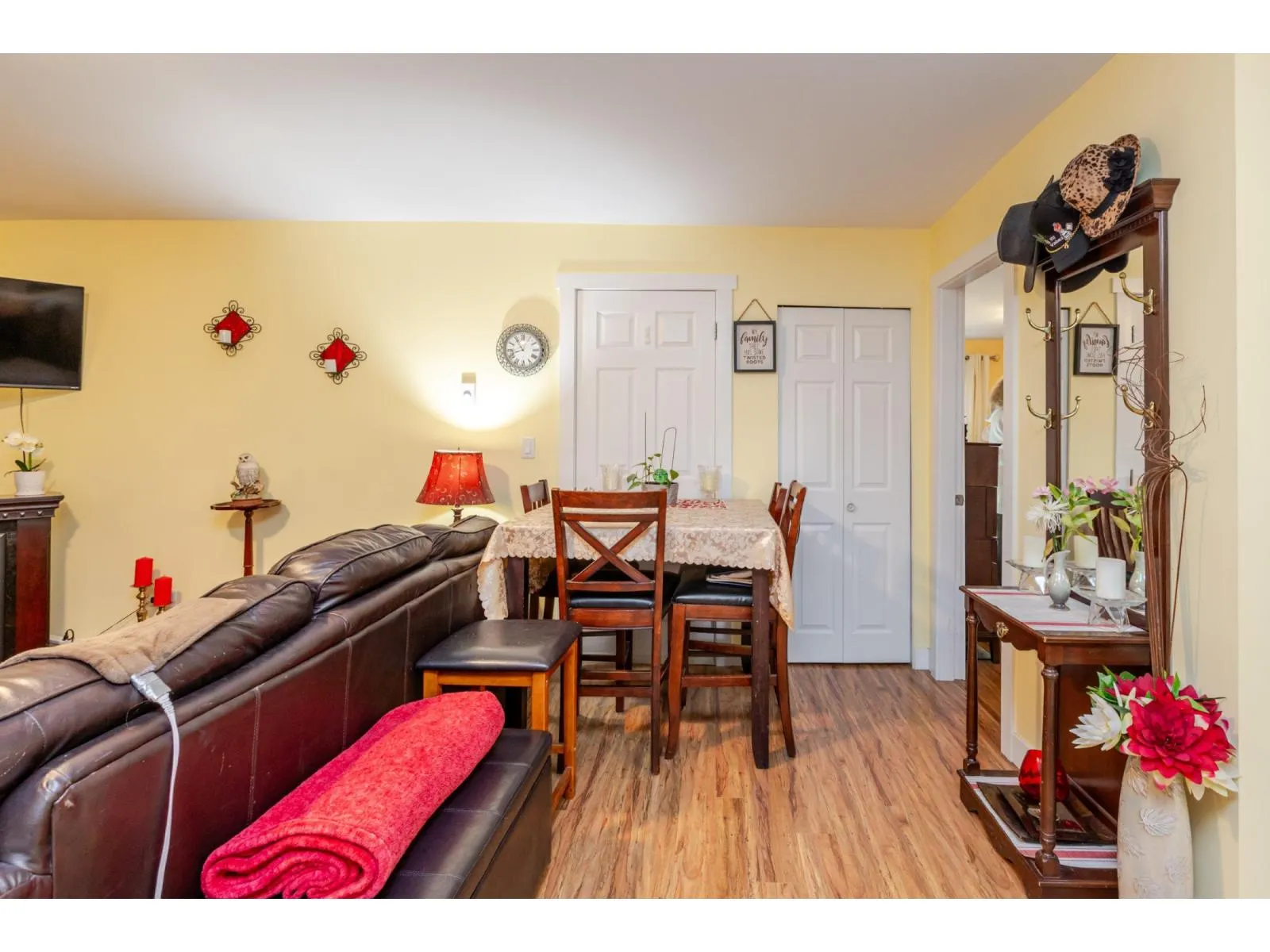 8558 MCCUTCHEON AVENUE|Chilliwack Proper South