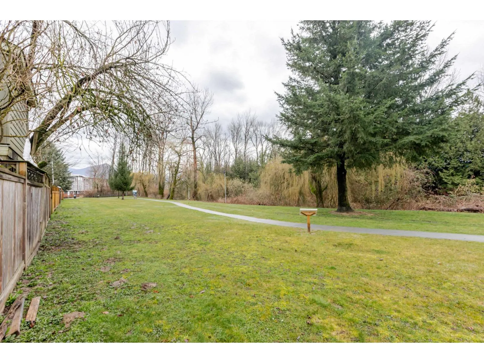 8558 MCCUTCHEON AVENUE|Chilliwack Proper South