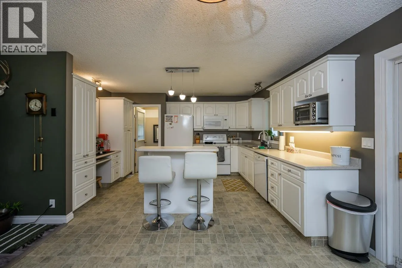 2441 LISGAR CRESCENT