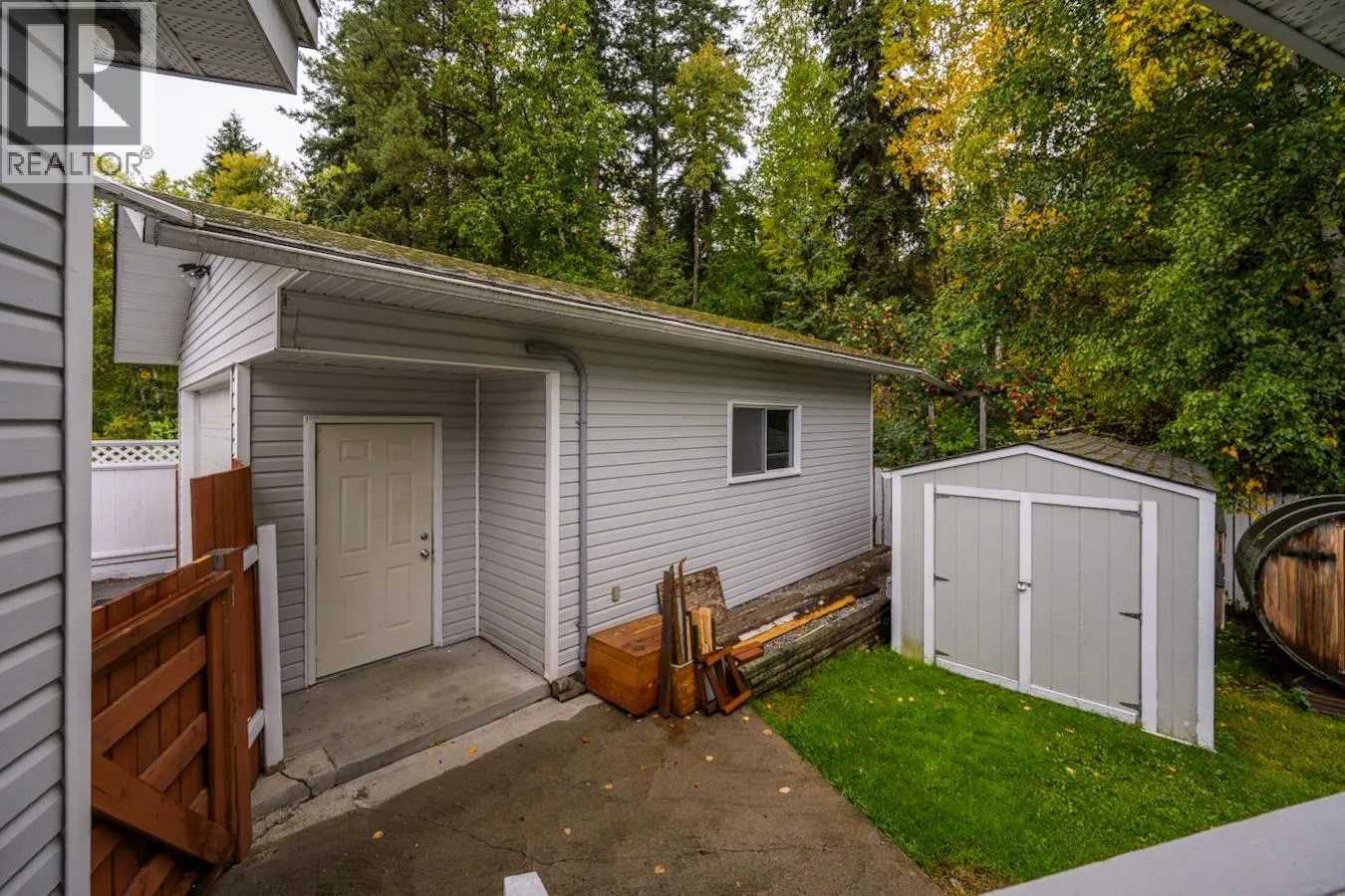 2441 LISGAR CRESCENT