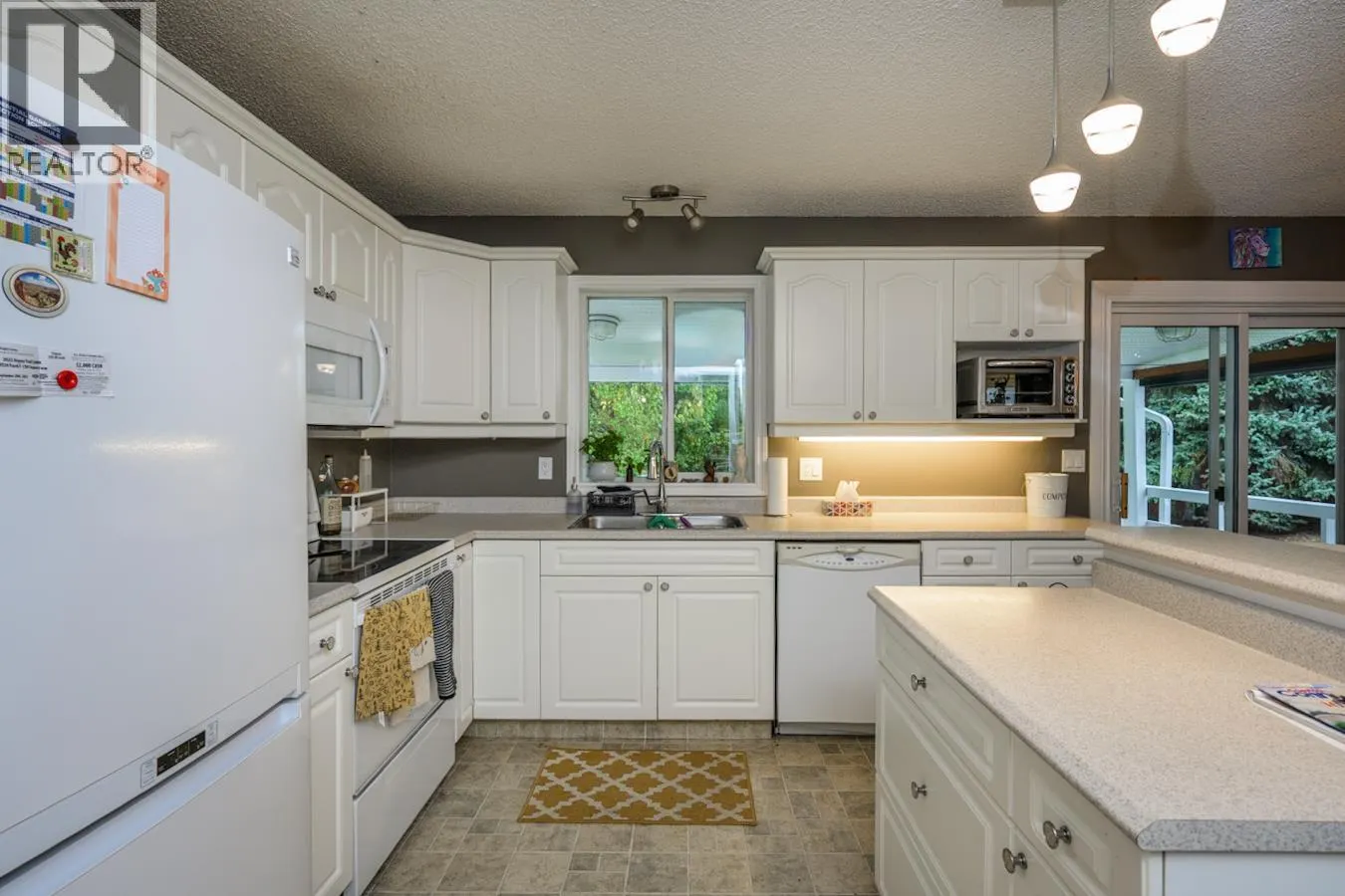 2441 LISGAR CRESCENT