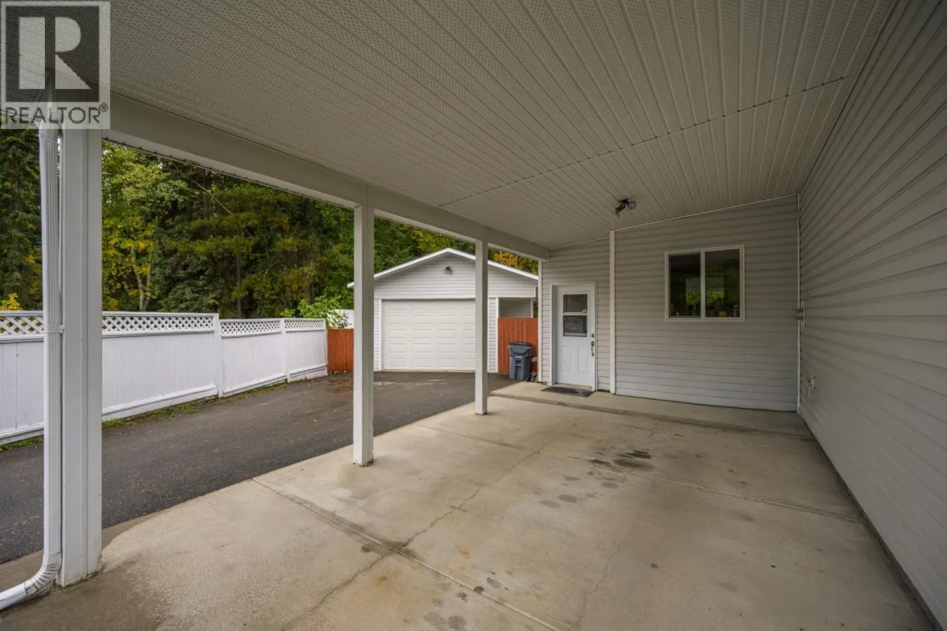 2441 LISGAR CRESCENT