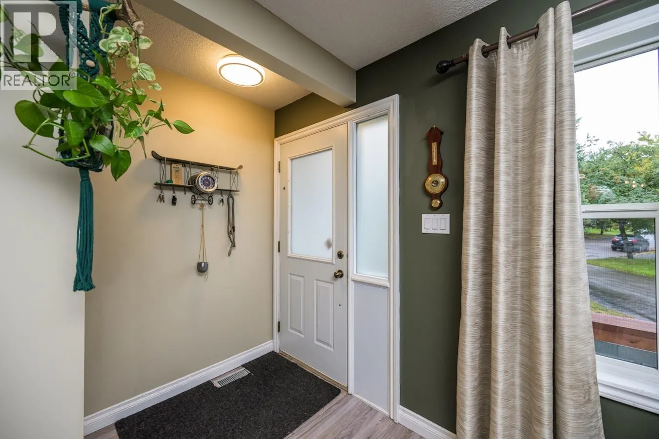 2441 LISGAR CRESCENT
