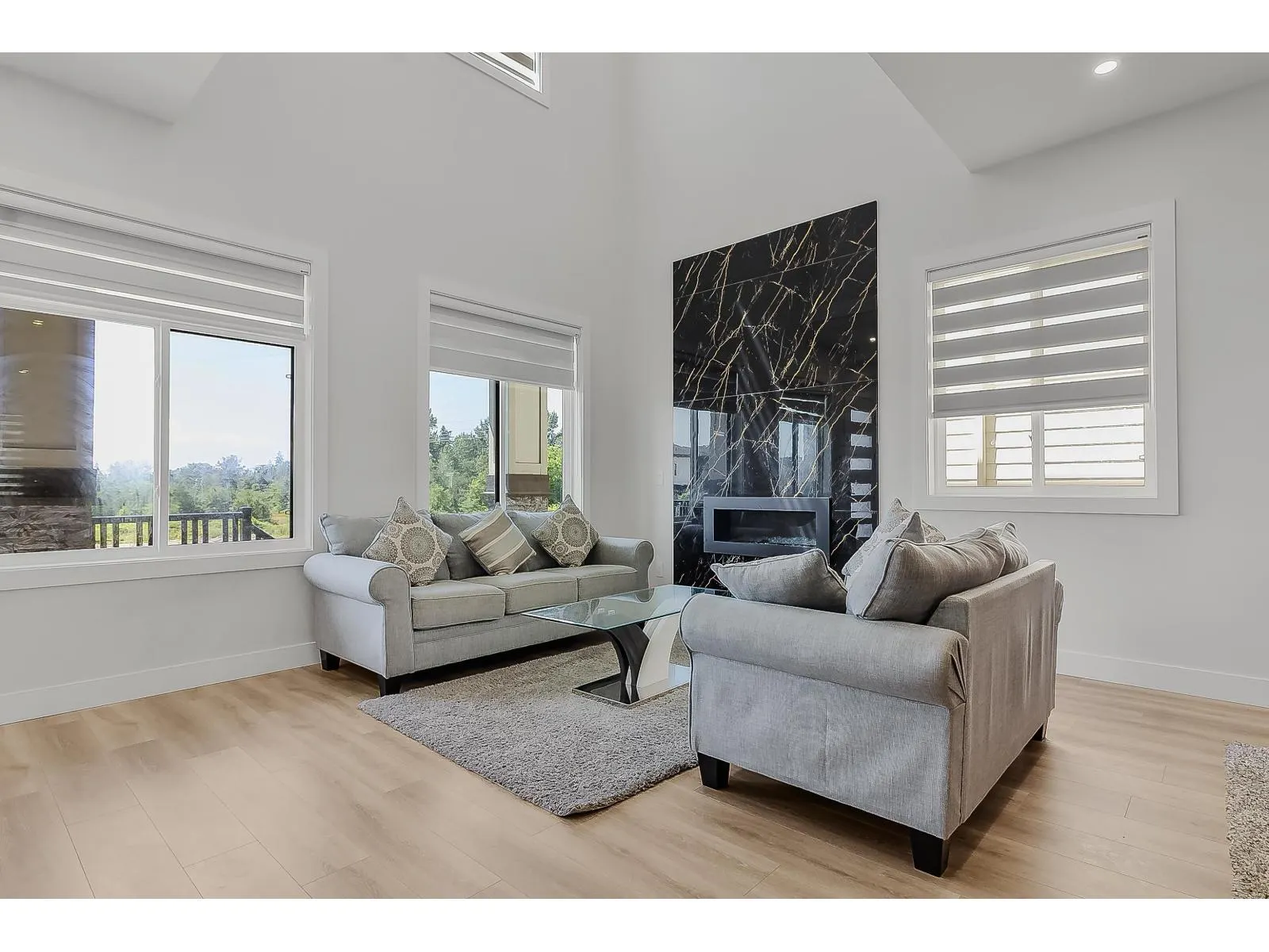 16707 15A AVENUE