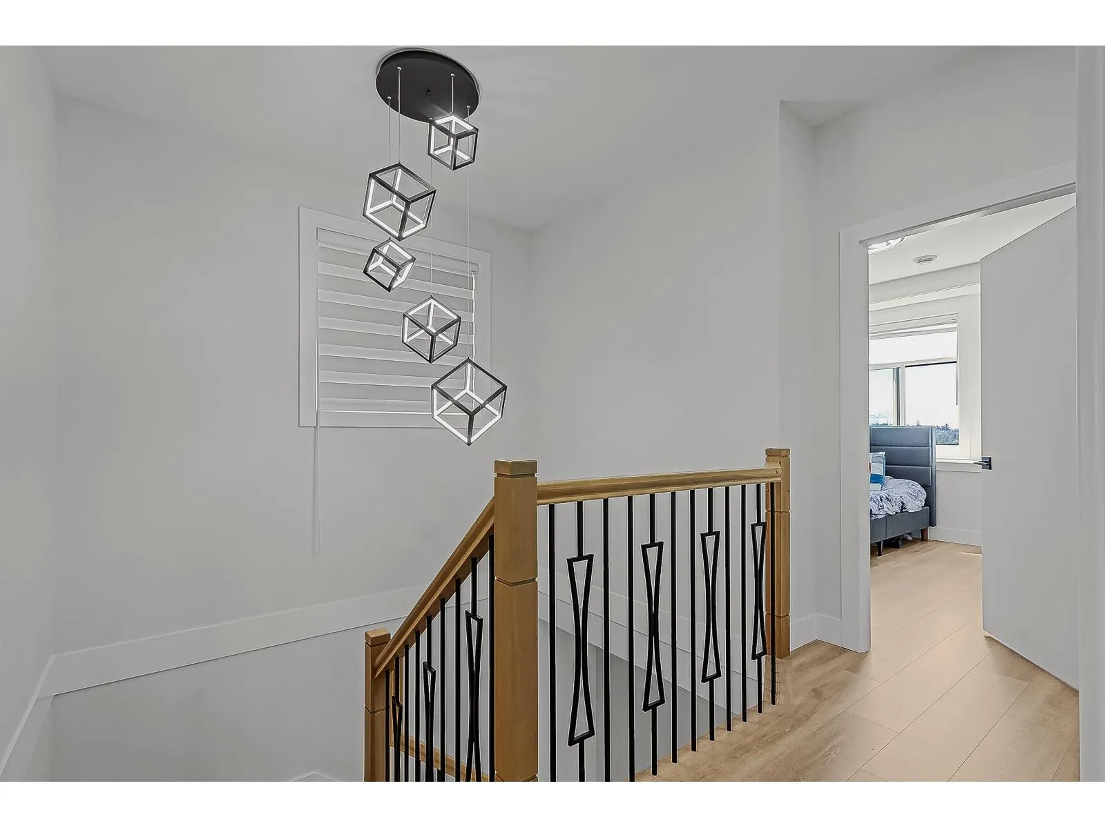 16707 15A AVENUE