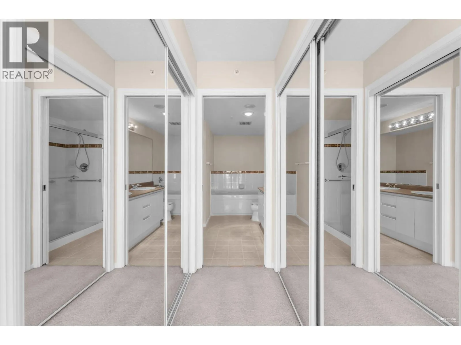 1801 6622 SOUTHOAKS CRESCENT