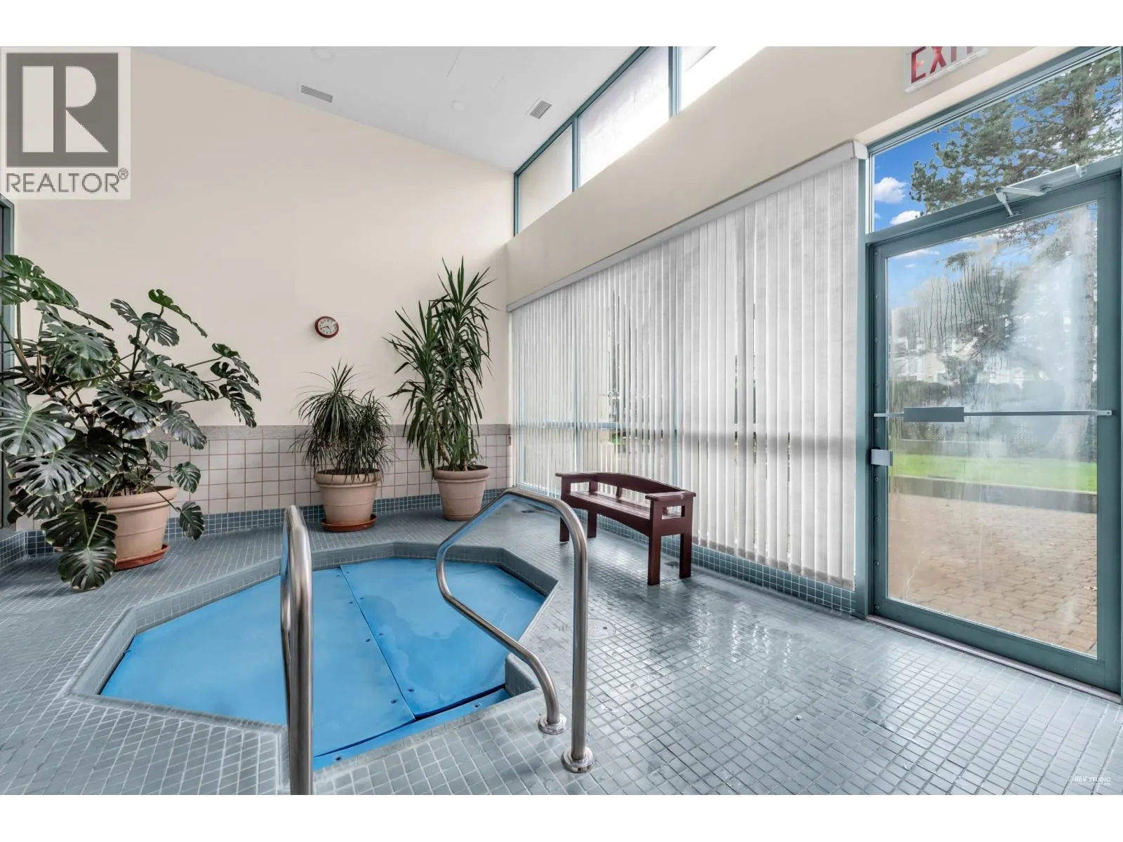 1801 6622 SOUTHOAKS CRESCENT
