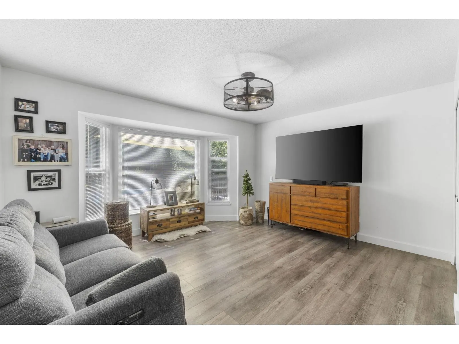 11 1735 SPRING CREEK DRIVE|Cultus Lake South