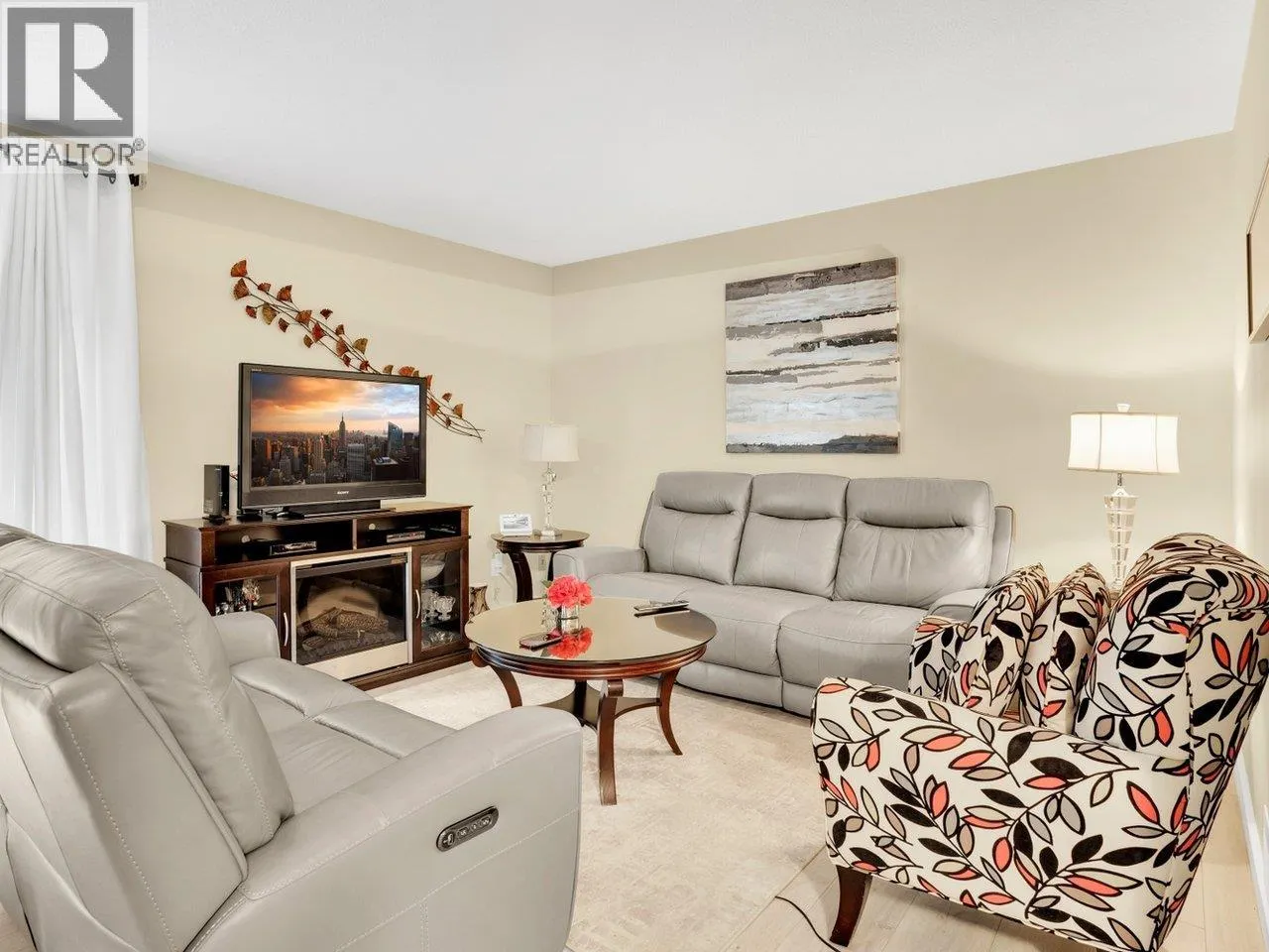 1037 CECILE DRIVE