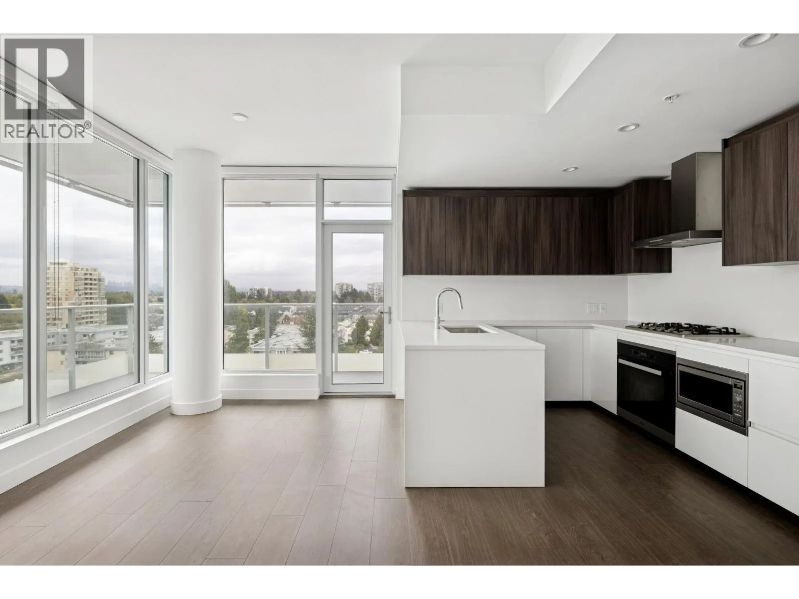 1012 8133 COOK ROAD